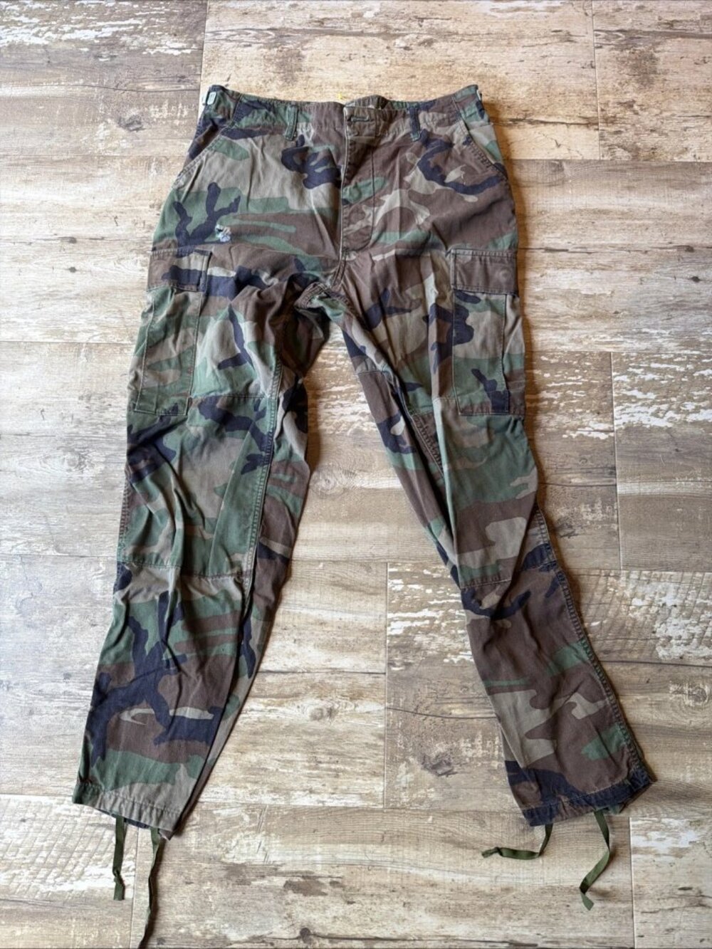 US ARMY Woodland Camo Cargo Pants Adjustable Waist Medium/Regular